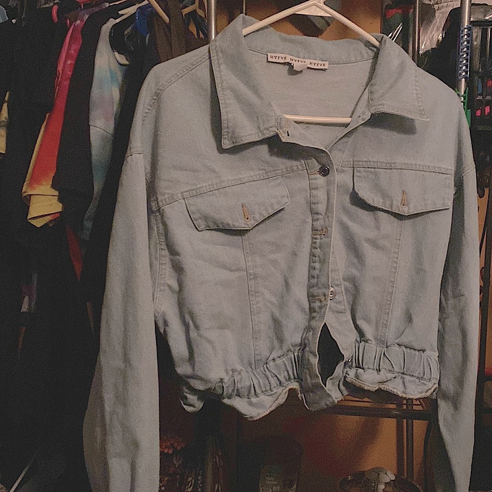 High rase light blue Jean jacket.